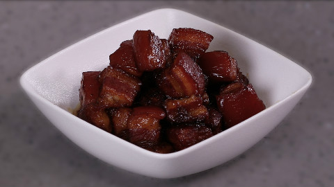 饭店厨师教做家常菜红烧肉,2分钟讲解详细流程,学会够用几十年